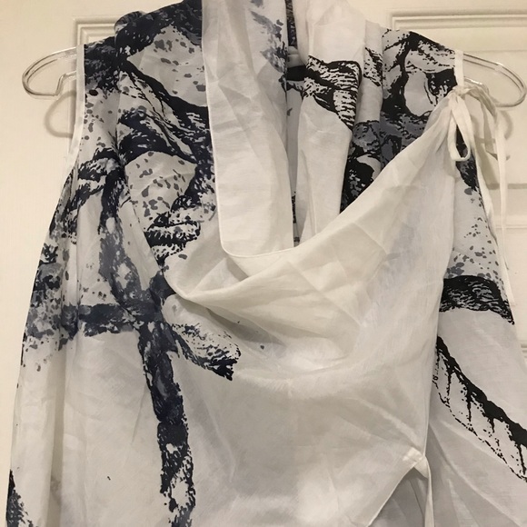 L.A.M.B. Rope print wrap Top - Picture 5 of 15